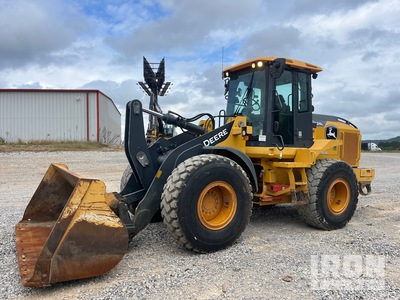 2019 John Deere 524L Wheel Loader