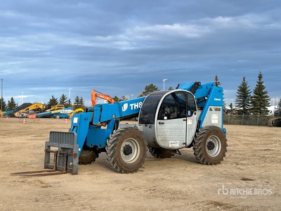 Terex TH844C を見 Telehandler