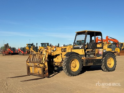 2000 Cat TH63 Sollevatore telescopico