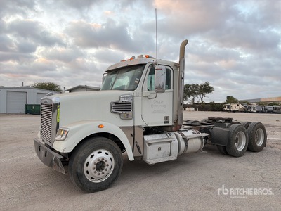 2015 Freightliner Coronado 122 6x4 T/A Dagcabine Trekker