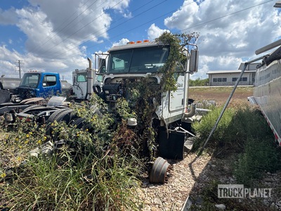 2012 Kenworth T800 6x4 T/A Day Cab Truck Tractor (Inoperable)