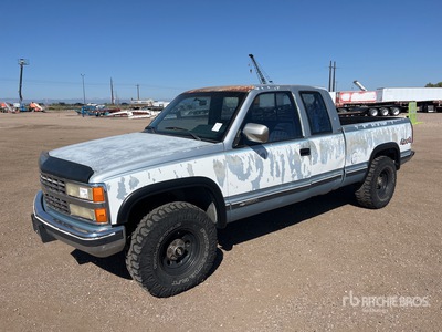 1991 Chevrolet Silverado 4x4 Extended Cab Pickup