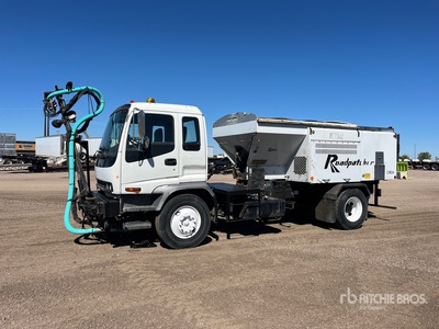 Highway equipment company Bottom-8 on 2006 GMC 4x2 Asphalt Distributor Truck