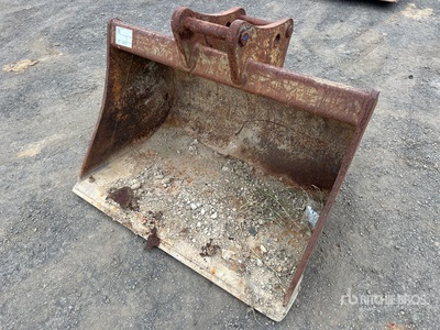Jaws 1200 mm Q/C Cleanup Backhoe Rear Bucket