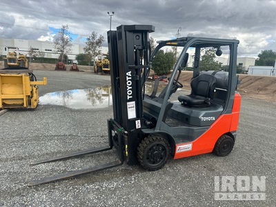 2016 Toyota 8FGCU25 2750 lb Cushion Tire Forklift