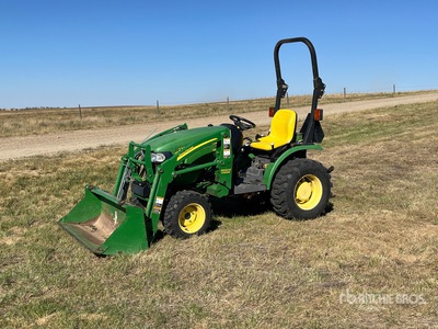 John Deere 2320 Ciągnik użytkowy