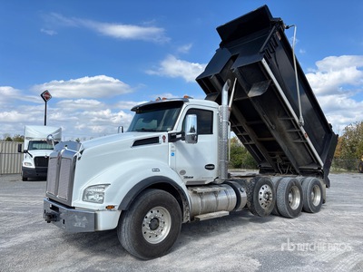 2020 Kenworth T880 8x4 T/A Dump Truck