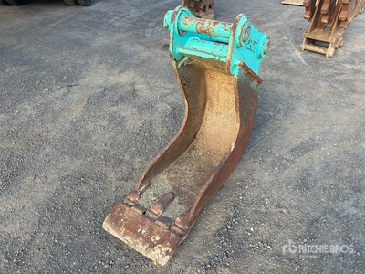 ECH 450 mm Q/C Cleanup Excavator Bucket - Fits Kobelco 339