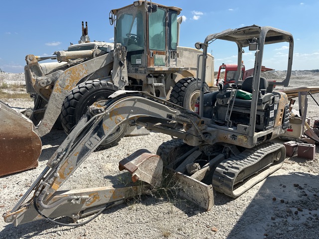 2004 Caterpillar 3025