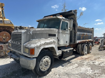 1993 (unverified) Mack CH600 6x4 T/A Dump Truck