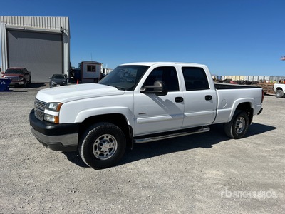 2005 Chevrolet Silverado 2500HD 4x4 Crew Cab Ute