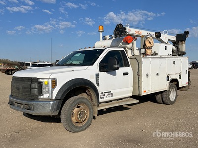 2019 Ford F-550 XLT 4x4 Camion de service
