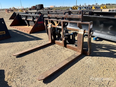 2014 JLG 48 in Telehandler Pallet Forks