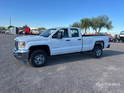 2015 GMC Sierra 2500HD 4x2 Extended Cab Pickup