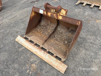 1150 mm Q/C Cleanup Backhoe Rear Bucket