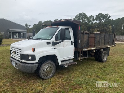 2003 Chevrolet C5500 4x2 S/A Dump Truck