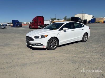 2017 Ford Fusion SE Hybrid Automobile