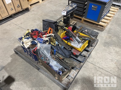 Bench Drill Press & Miscellaneous Hand Tools Divers - Outils à main