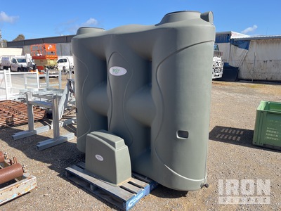Polymaster 2000 L Slimline Watertank