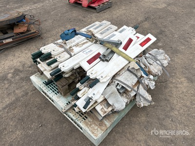 Quantity of Roadside Guide Posts