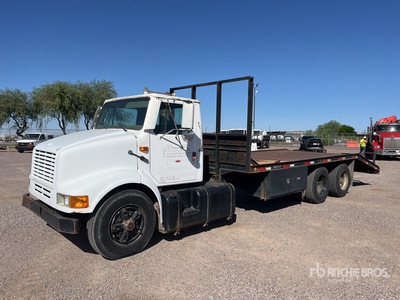 1990 International F8100 6x4 Table Top Truck