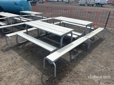 Quantity of Outdoor Benches Varios otros