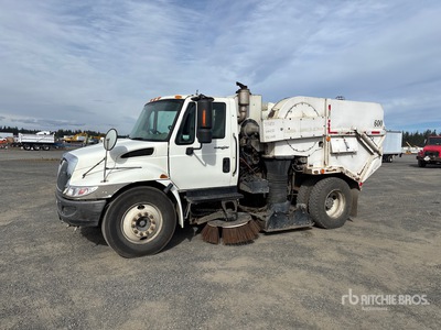 Tymco 600 Air Sweeper on 2010 International 4000 Sweeper Truck
