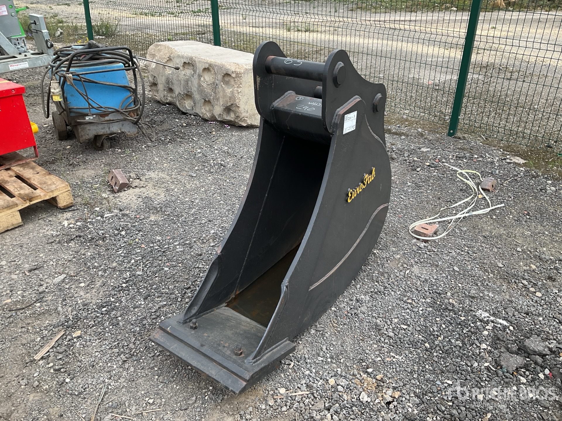 Euro fab 370 mm Digging Excavator Bucket