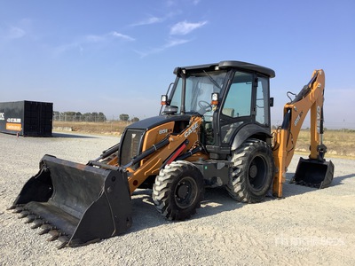 2017 Case 851EX-SS 4x4 Retroexcavadora / Baggerlader