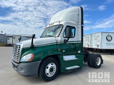 2017 Freightliner Cascadia 125 4x2 S/A Day Cab Truck Tractor