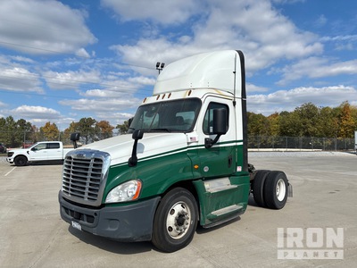 2018 Freightliner Cascadia 125 4x2 Cabeza Tractora Cabina Corta