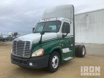 2018 Freightliner Cascadia 125 4x2 Cabeza Tractora Cabina Corta