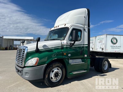 2018 Freightliner Cascadia 125 4x2 S/A Day Cab Truck Tractor