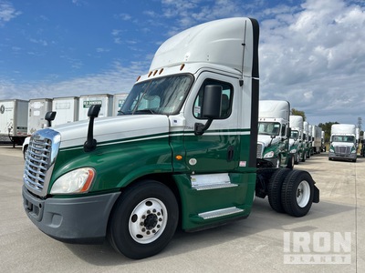 2018 Freightliner Cascadia 125 4x2 S/A Day Cab Truck Tractor