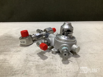 (4) Scott 803163-13 Oxygen Pressure Regulators