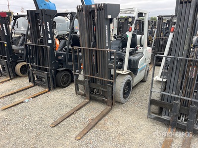 2019 Nissan MUG1F2A30DV 2180 lb Cushion Tire Chariot Élévateur