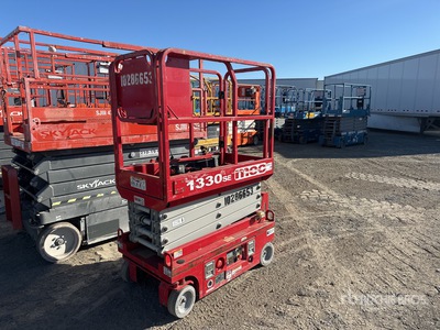 2019 MEC 1330SE Electric Scissor Lift