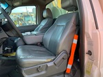 Cab with Seats/armrests