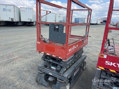 2017 Skyjack 3219 Electric Scissor Lift