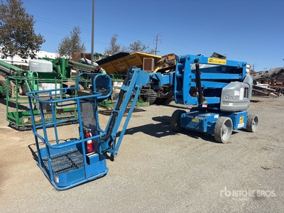 2015 Genie Z-40/23N 2WD Electric ブームリフト