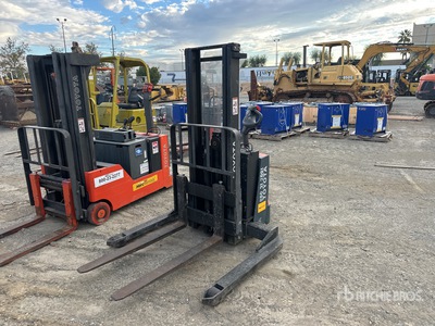 2021 Toyota 8BWS13 2500 lb Electric Stacker