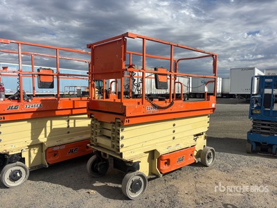2015 JLG 3246ES Electric Scissor Lift