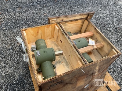 (2) Pleiger ST4-200-19BN Angle Drive Units