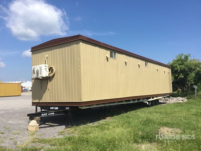 2015 Commosa ES10486137 43 ft 9 in x 10 ft Baño Movil / Portable Toilet