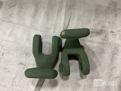 (71) Mobile Power Technologies 10861607 Tow Hooks