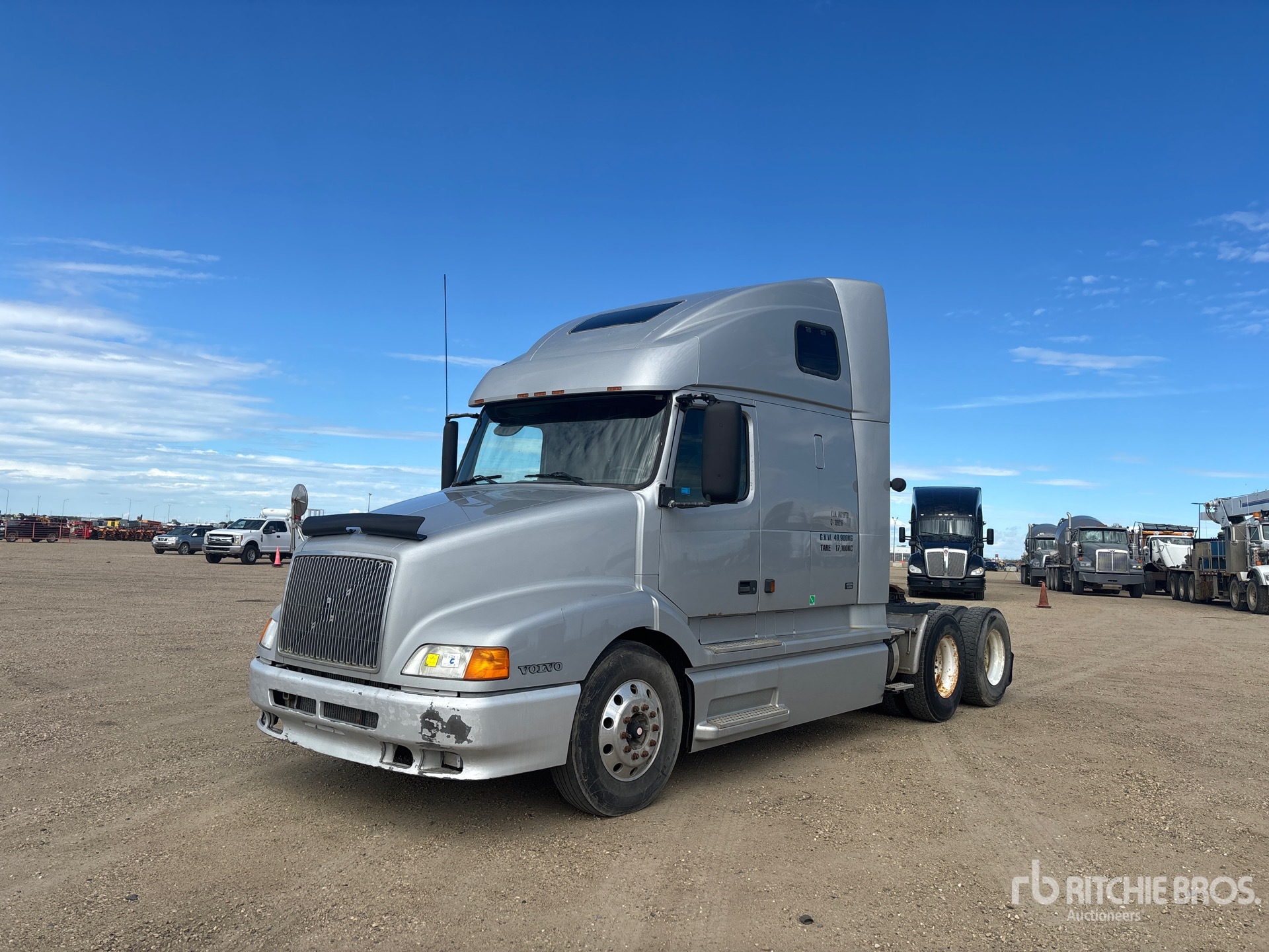 2001 Volvo VNL 6x4 T/A Sleeper Truck Tractor