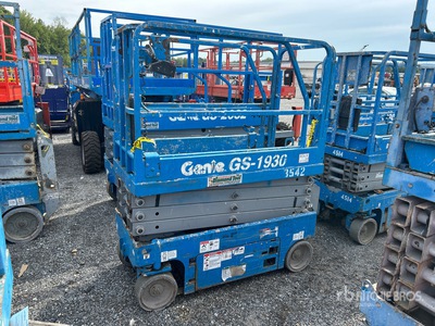 2016 Genie GS-1930 Electric Scissor Lift