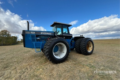 1989 Ford 876 Articulated Tractor