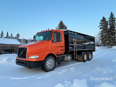2009 Volvo VNM 6x4 Camión de granos