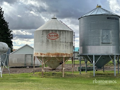 Ken-Gar +/- 30 ton Fertilizer Hopper Grain Bin